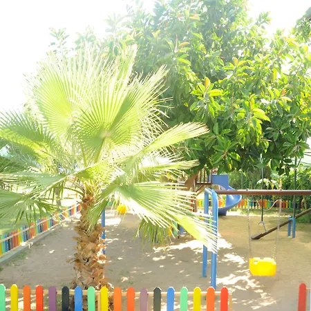 Club Aqua Plaza فندق 4*