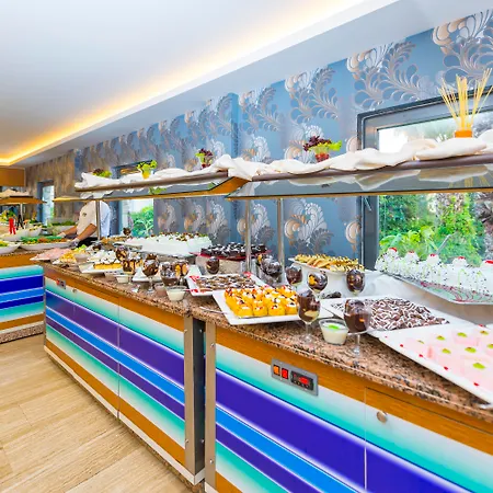 فندق Club Aqua Plaza ألانيا